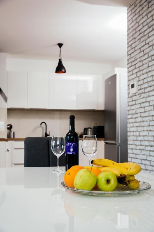 Apartman Magdalena Apartment มาคาร์สกา ภายนอก รูปภาพ